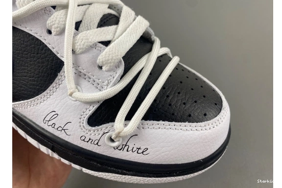 Dunk Low  Nike FD9064-011 Reverse Panda 1026